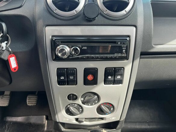 2007 Renault Logan I, серый, 384000 рублей - вид 14