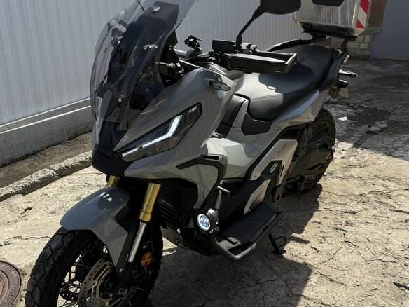 2022 Honda X-ADV, серый, 1510000 рублей