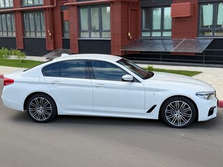 2018 BMW 5 серии 530d xDrive VII (G30/G31/G38), белый, 4650000 рублей, вид 3