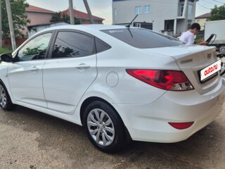 2014 Hyundai Solaris I, белый, 820000 рублей, вид 5