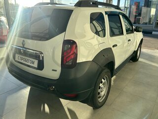 2016 Renault Duster I Рестайлинг, белый, 799000 рублей, вид 4