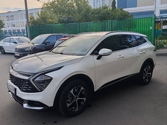 2022 Kia Sportage V, белый, 3000000 рублей - вид 4