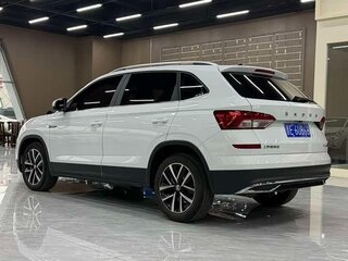 2023 Skoda Kamiq I Рестайлинг, белый, 1550000 рублей, вид 4