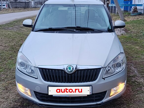 2012 Skoda Fabia II Рестайлинг, серебристый, 545000 рублей