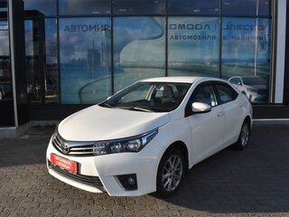 2013 Toyota Corolla XI (E160, E170, E180), белый, 990000 рублей, вид 1