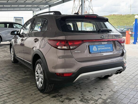 2018 Kia Rio X-Line IV, коричневый - вид 2