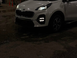 2019 Kia Sportage IV Рестайлинг, белый, 2300000 рублей, вид 2
