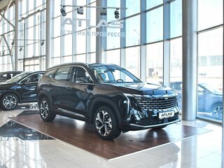 2026 Geely Atlas II, чёрный, 3909990 рублей, вид 3