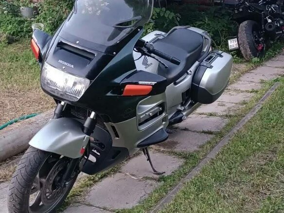 1996 Honda ST 1100, серый, 300000 рублей - вид 3