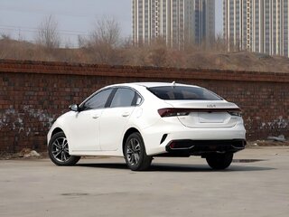 2026 Kia K3 II (China Market) Рестайлинг, белый, 1710000 рублей, вид 4