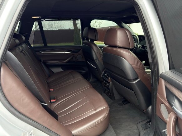 2016 BMW X5 M50d III (F15), серебристый, 3300000 рублей - вид 27