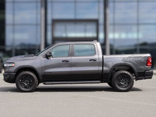 2026 Ram 1500 Crew Cab V Рестайлинг, серый, 10990000 рублей, вид 4