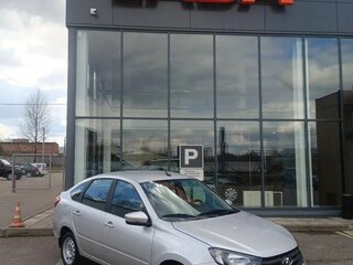 2026 Lada (ВАЗ) Granta I Рестайлинг, серебристый, 1058900 рублей, вид 2