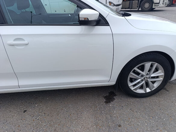 2019 Skoda Rapid I Рестайлинг, белый, 1300000 рублей - вид 4