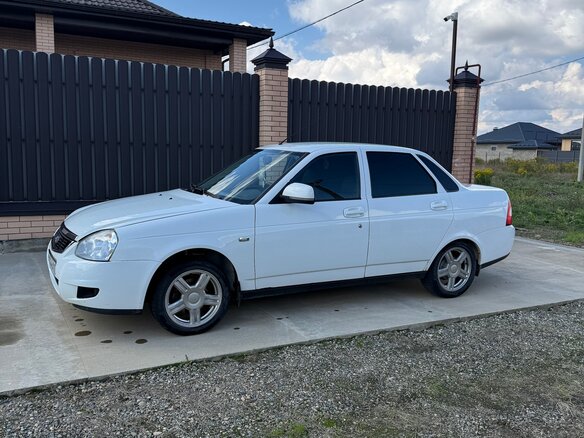 2013 Lada (ВАЗ) Priora I Рестайлинг, белый, 460000 рублей - вид 10