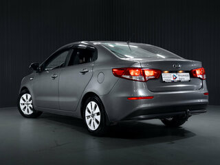 2016 Kia Rio III Рестайлинг, серый, 990000 рублей, вид 5