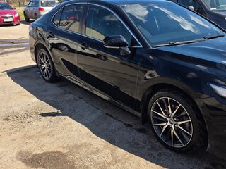 2020 Toyota Camry VIII (XV70), чёрный, 2300000 рублей, вид 1