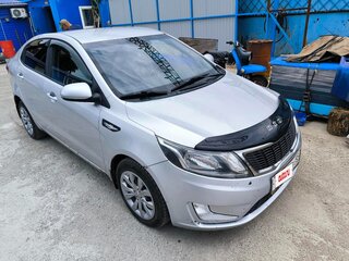 2013 Kia Rio 5-speed III, серебристый, 465000 рублей, вид 2