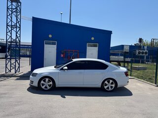 2016 Skoda Octavia III (A7), белый, 1200000 рублей, вид 4