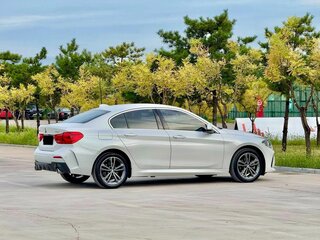 2023 BMW 1 серии 120i III (F52) Рестайлинг, белый, 1810000 рублей, вид 5