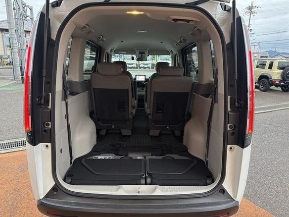 2023 Honda Stepwgn VI, белый, 1730000 рублей - вид 19