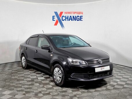 2014 Volkswagen Polo V, чёрный, 419000 рублей, вид 2