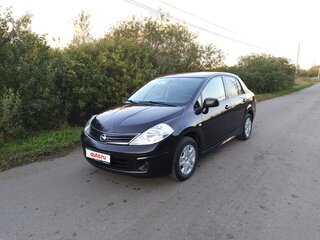 2013 Nissan Tiida I Рестайлинг, коричневый, 895000 рублей, вид 1