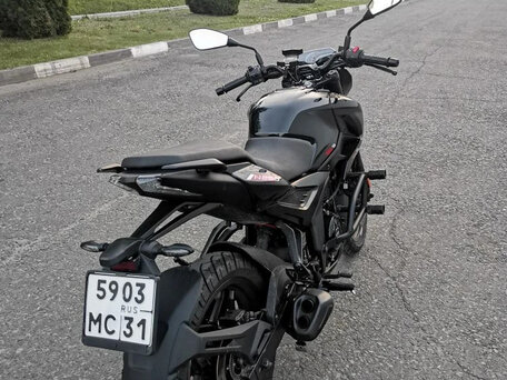 2023 Bajaj Pulsar N250, чёрный, 265000 рублей, вид 5