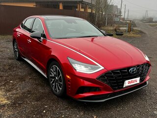 2020 Hyundai Sonata VIII (DN8), красный, 2600000 рублей, вид 1