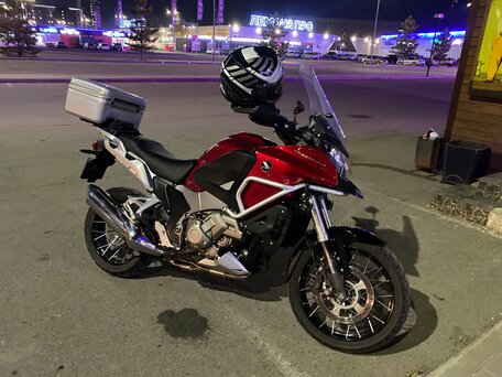 2014 Honda VFR 1200X (Crosstourer), красный, 1360000 рублей, вид 2