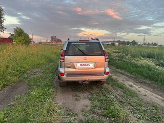 2008 Toyota Land Cruiser Prado 4-speed 120 Series Рестайлинг, серебристый, 2500000 рублей, вид 3