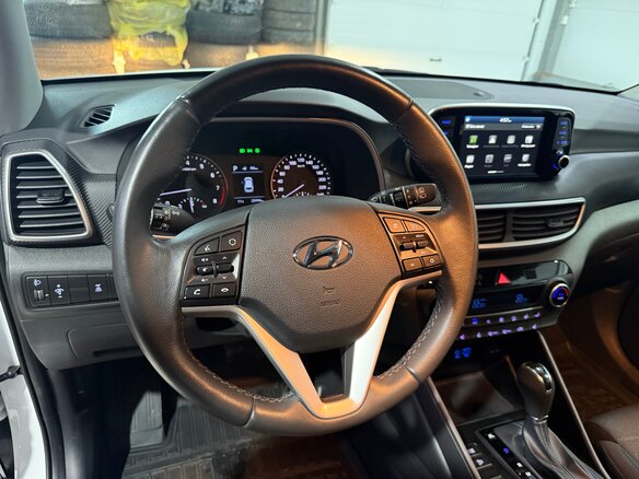2020 Hyundai Tucson III Рестайлинг, белый, 2700000 рублей - вид 19