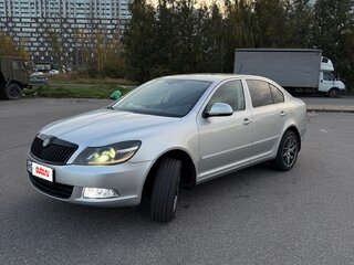 2013 Skoda Octavia II (A5) Рестайлинг, серебристый, 975000 рублей, вид 2