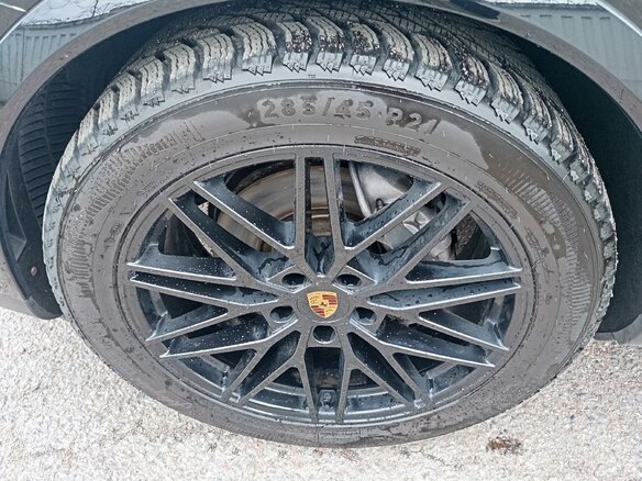 2023 Porsche Cayenne III Рестайлинг, чёрный, 13700000 рублей - вид 26