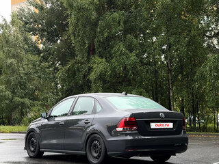 2016 Volkswagen Polo V Рестайлинг, серый, 830000 рублей, вид 3