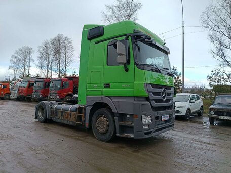 2017 Mercedes-Benz Actros, зелёный, 3457080 рублей, вид 2