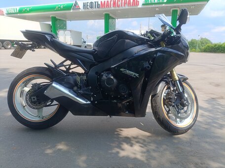 2010 Honda CBR 1000 RR/RA Fireblade, чёрный, 600000 рублей, вид 3