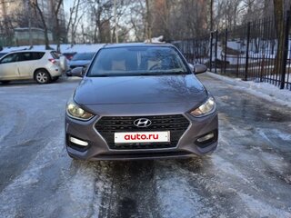 2019 Hyundai Solaris II, серый, 950000 рублей, вид 1
