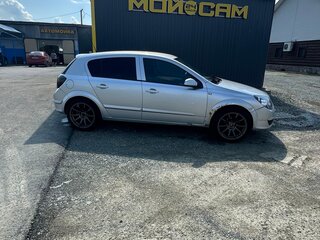 2005 Opel Astra H, серебристый, 300000 рублей, вид 5