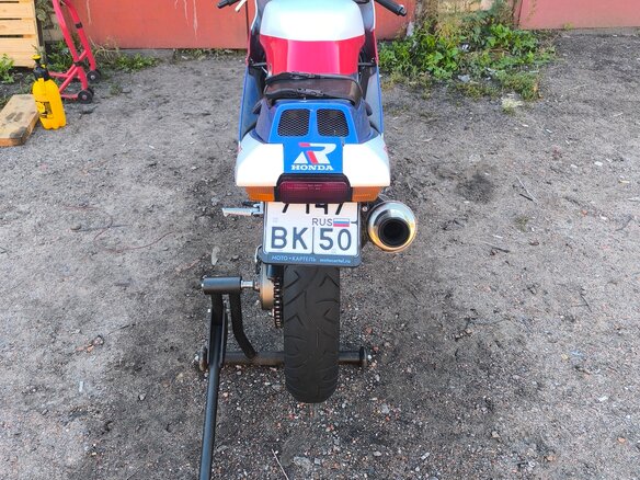 1987 Honda VFR 400, белый, 170000 рублей - вид 2