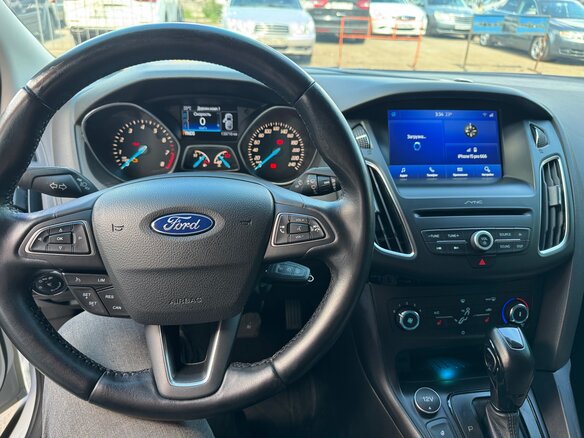 2014 Ford Focus III, белый - вид 11