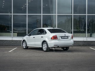 2019 Volkswagen Polo V Рестайлинг, белый, 910000 рублей, вид 2