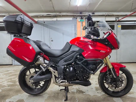 2012 Triumph Tiger 1050, красный, 650000 рублей, вид 2