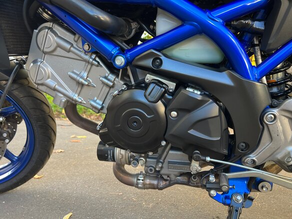 2020 Suzuki SV 650, серебристый, 695000 рублей - вид 16