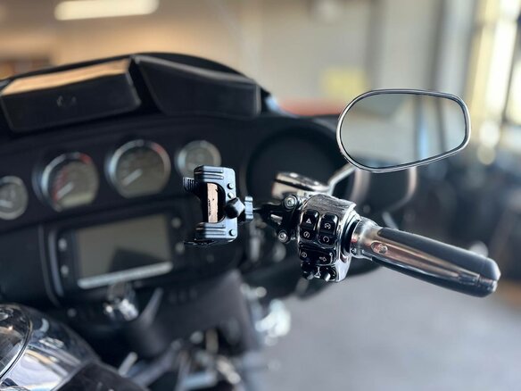 2014 Harley-Davidson Tri Glide, пурпурный, 2200000 рублей - вид 12
