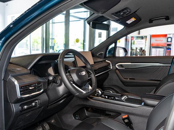 2026 Geely Okavango I Рестайлинг, синий, 4085990 рублей - вид 5