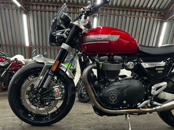 2022 Triumph Speed Twin, красный, 1250000 рублей - вид 18