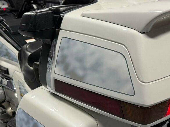 1998 Honda GL 1500 Gold Wing, белый, 700000 рублей - вид 19