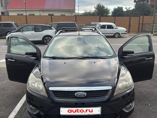 2010 Ford Focus II Рестайлинг, чёрный, 560000 рублей, вид 1