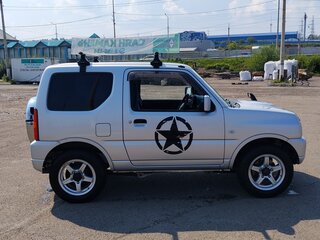 2014 Suzuki Jimny Kei car III Рестайлинг 2, серебристый, 1100000 рублей, вид 4